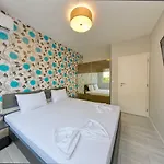Apartment Popovich Warna